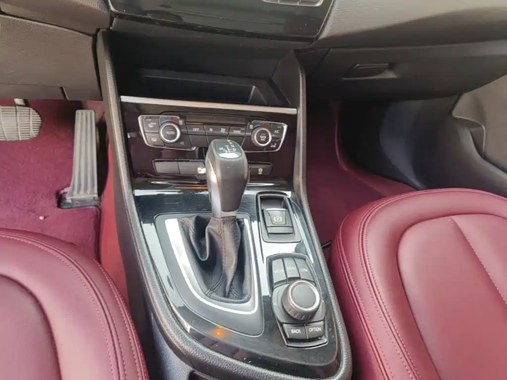 BMW 2 Series Active Tourer — миниатюра 14