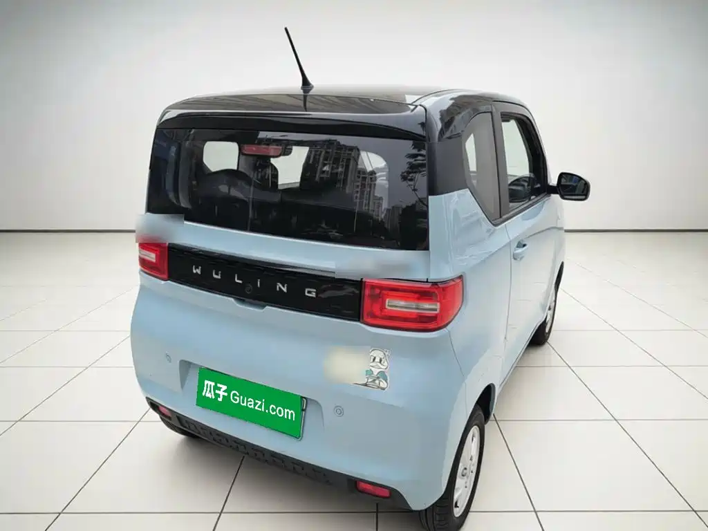 Wuling MINIEV — миниатюра 6