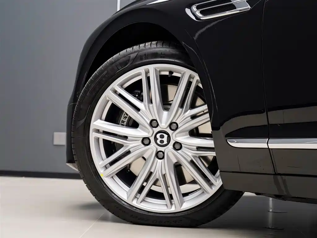 BENTLEY FLYING SPUR PLUG IN HYBRID