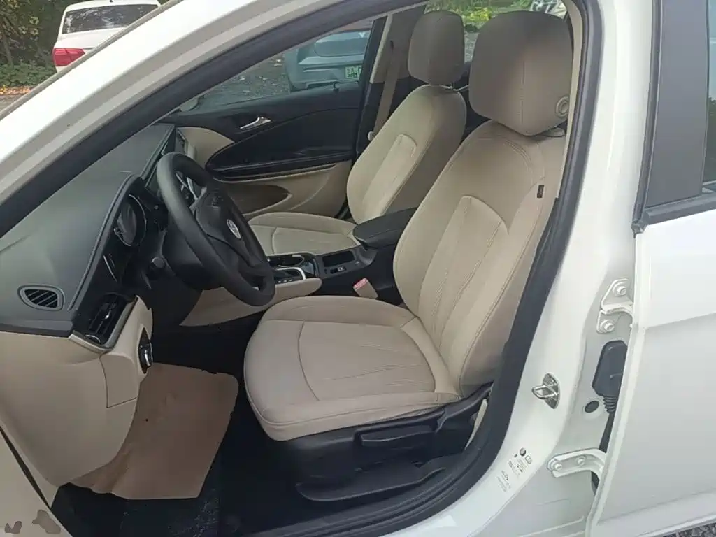 Buick Verano — миниатюра 15