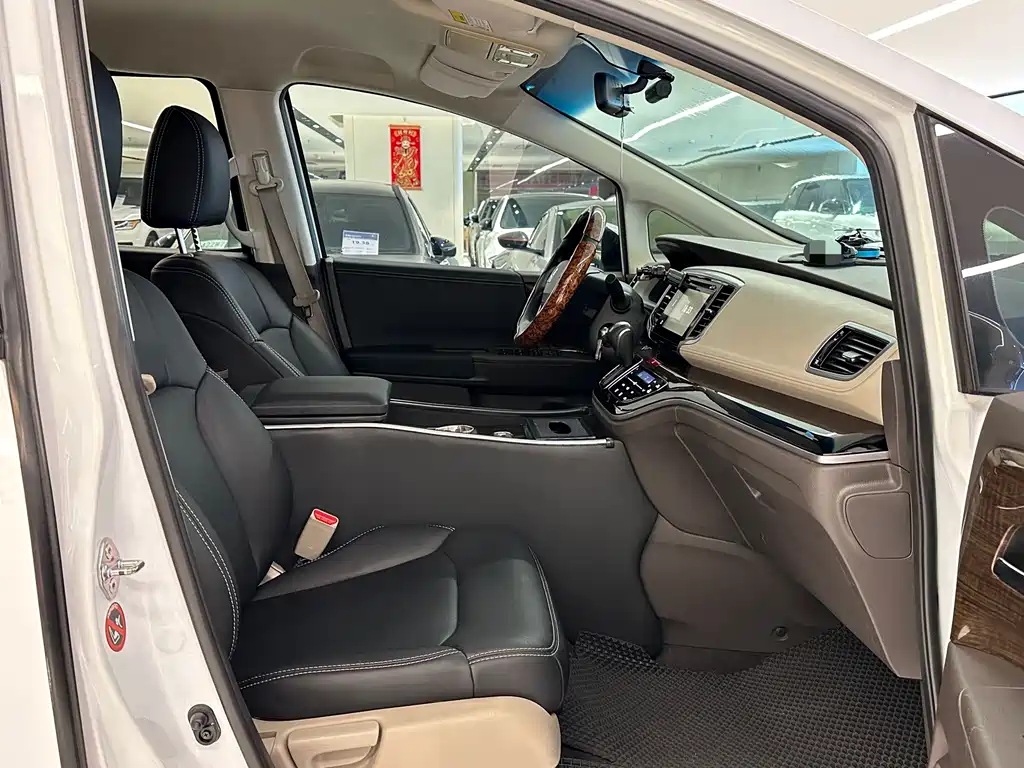 Honda Odyssey — миниатюра 10
