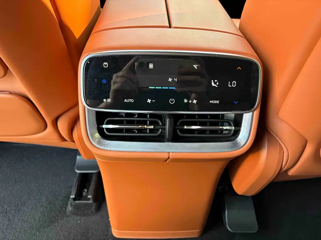 AITO AITO M7 — миниатюра 6