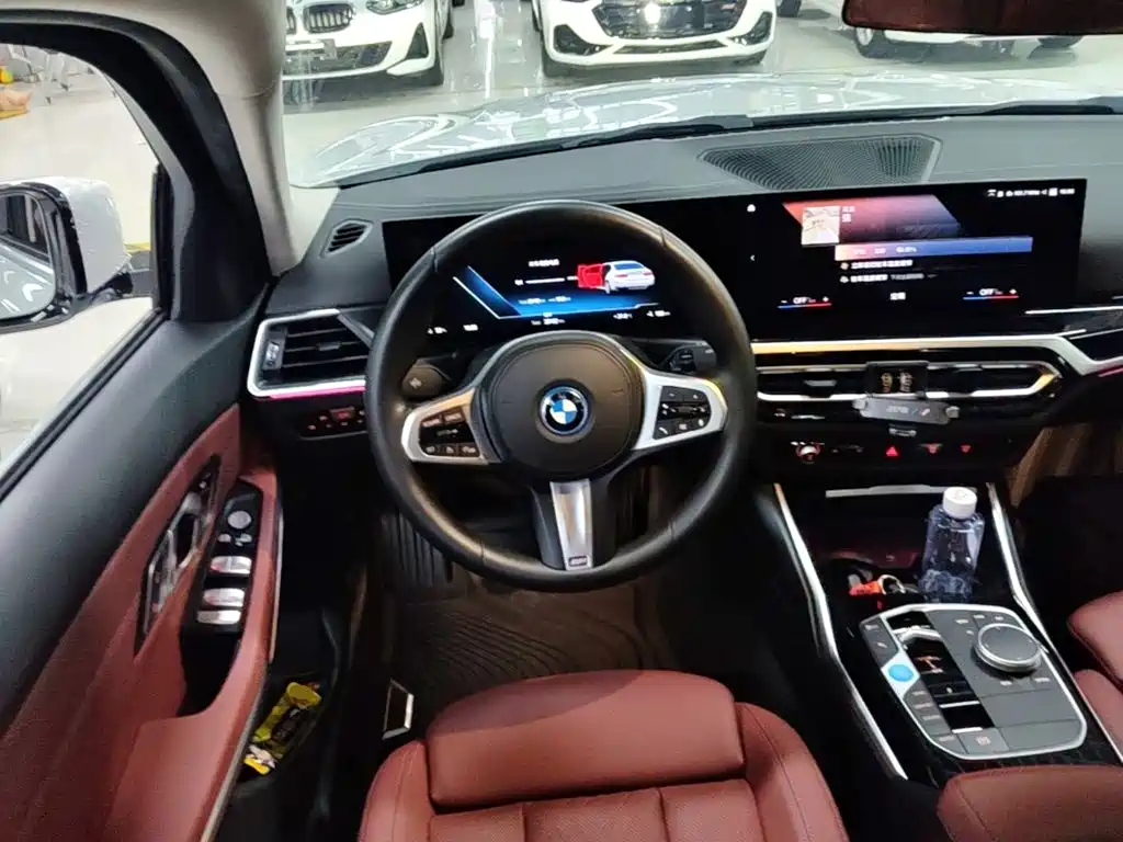 BMW i3 — миниатюра 11