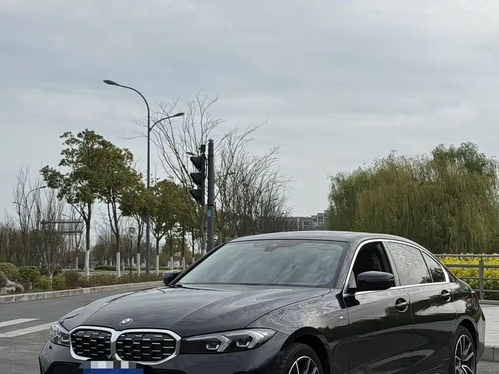 BMW 3 Series 2024
