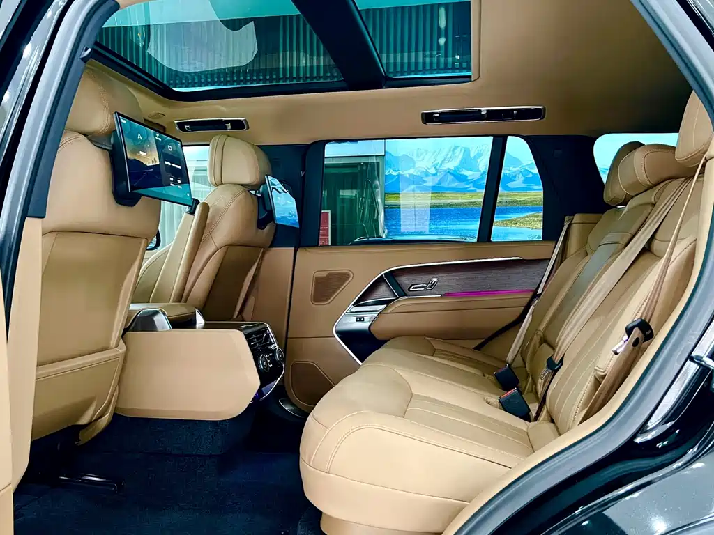 Land Rover Range Rover — миниатюра 8