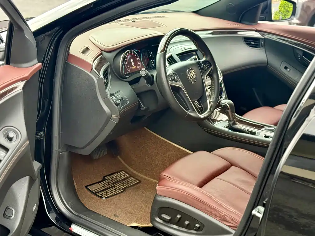 Buick LaCrosse — миниатюра 9