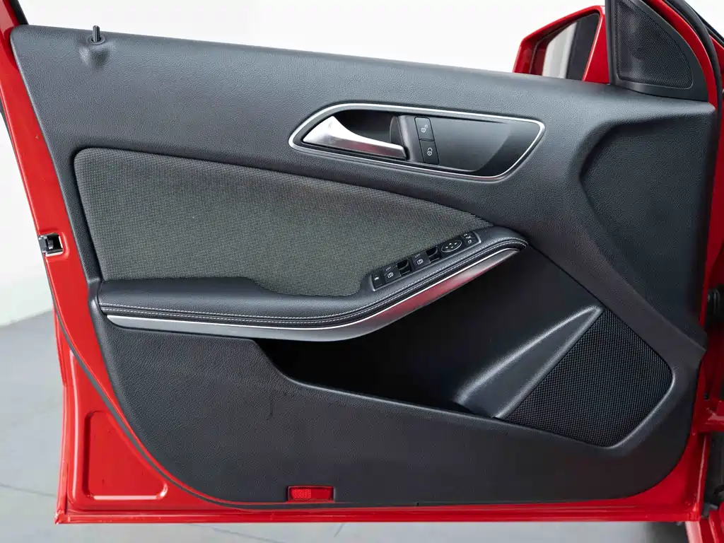 Mercedes-Benz A-Class (Import) — миниатюра 10