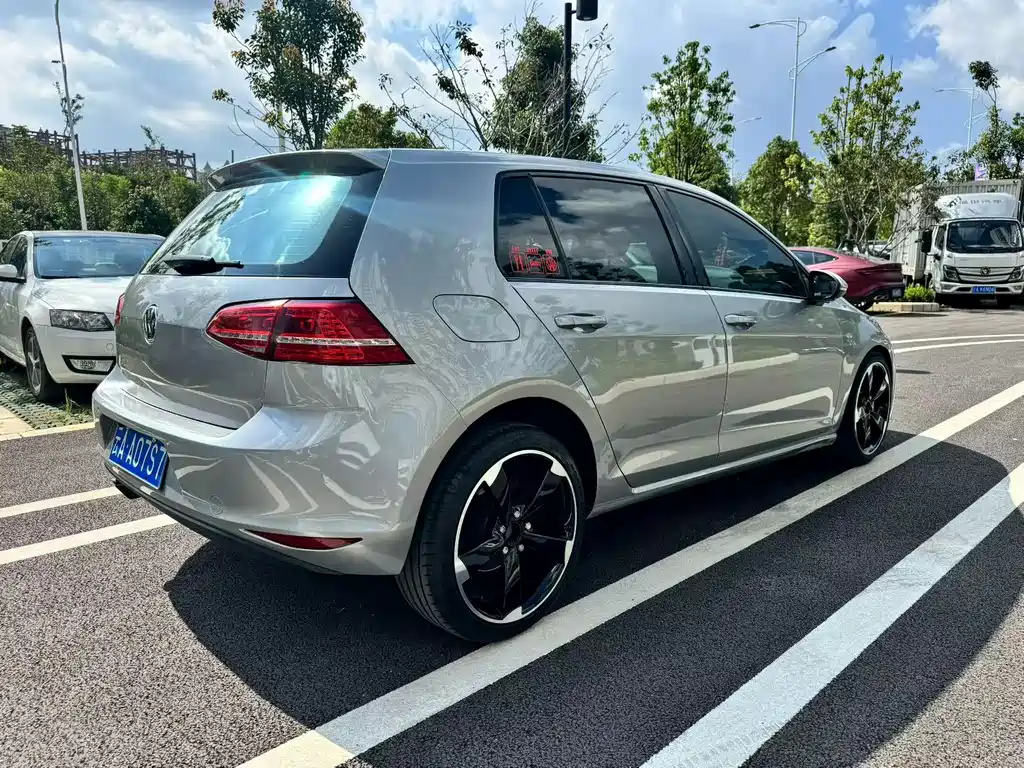 Volkswagen Golf — миниатюра 7