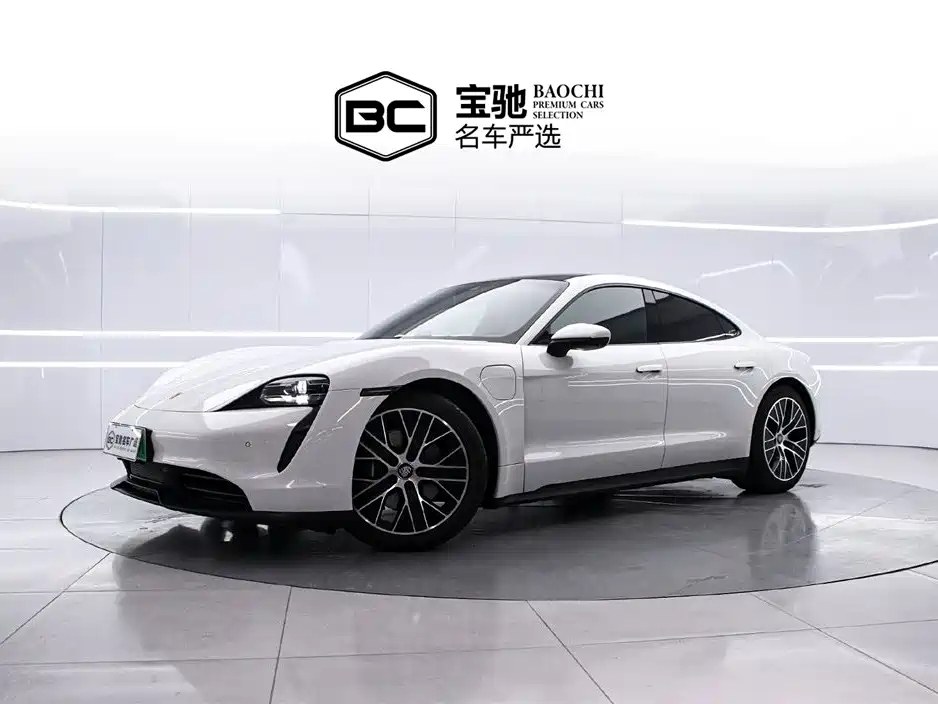 Porsche Taycan 2022