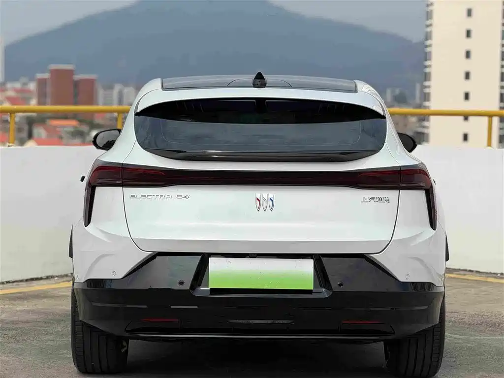 Buick E4 — миниатюра 5