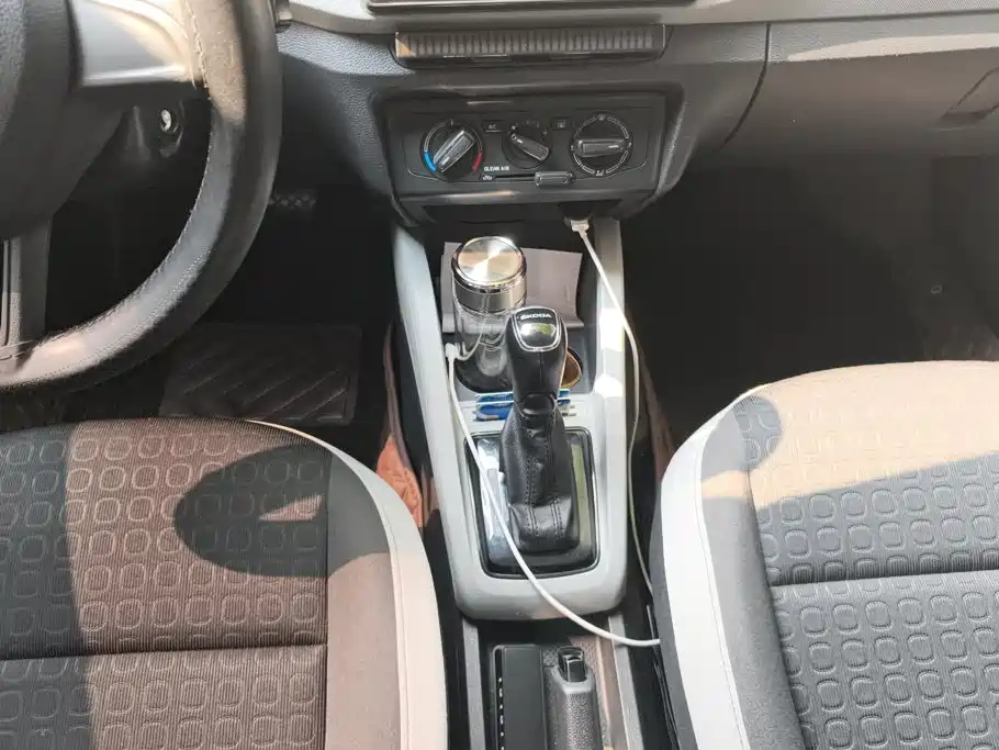 Skoda Fabia — миниатюра 16