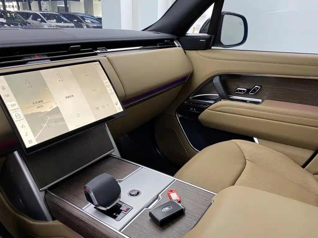 Land Rover Range Rover — миниатюра 11