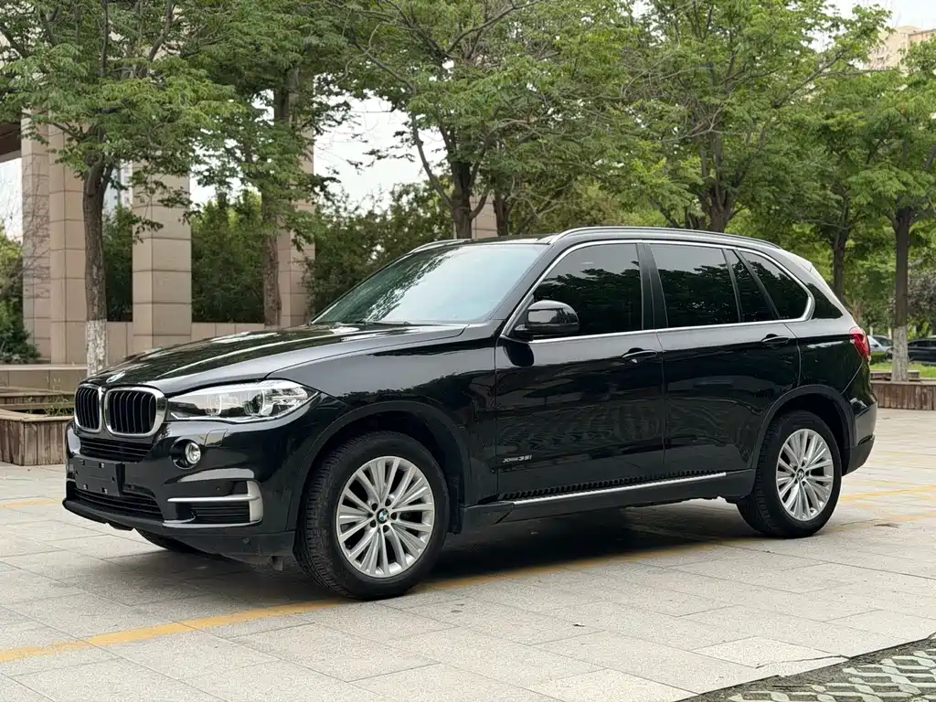 BMW X5 (Import)