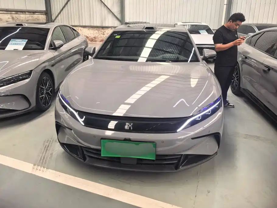 BYD Han — миниатюра 2