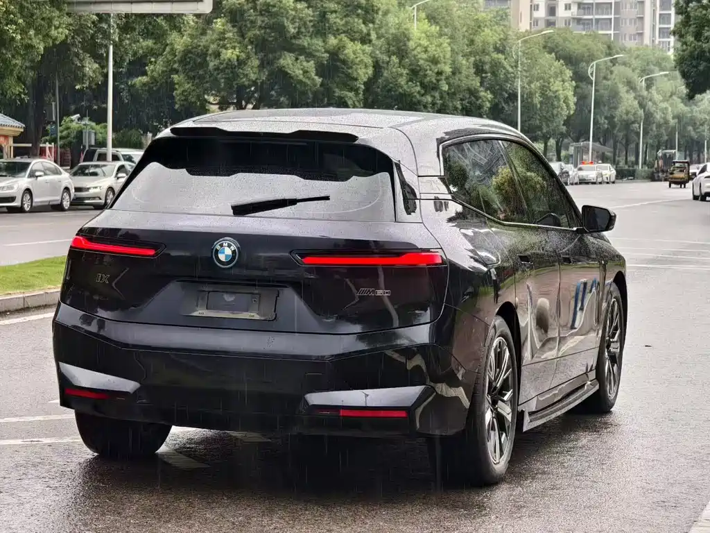 BMW iX 2023 xDrive50