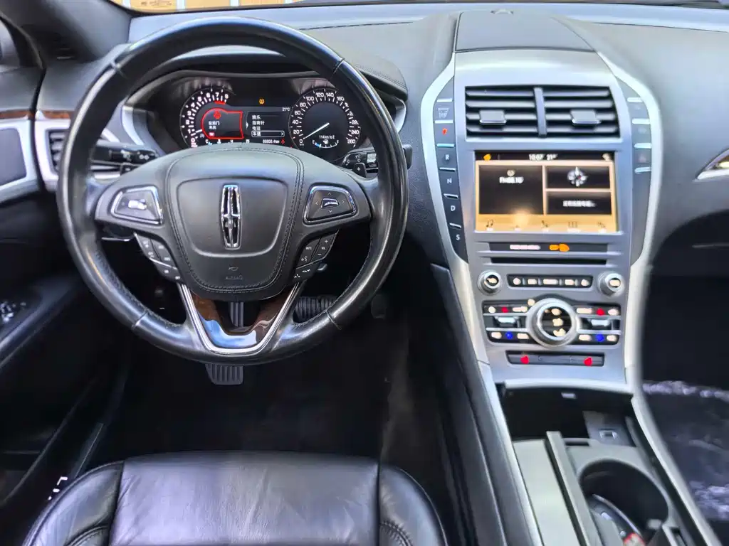 Lincoln MKZ 2018 2.0T Premium