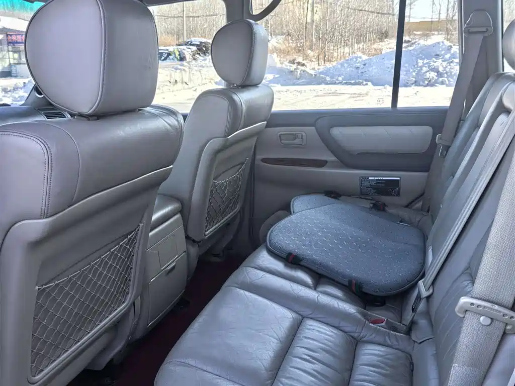 Toyota Land Cruiser 2005 4.7L AT VX-R Luxury DVD