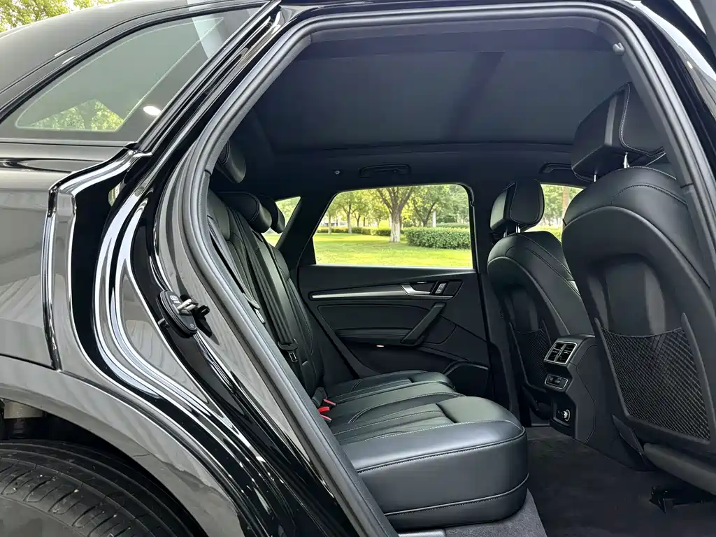 Audi Q5L — миниатюра 9