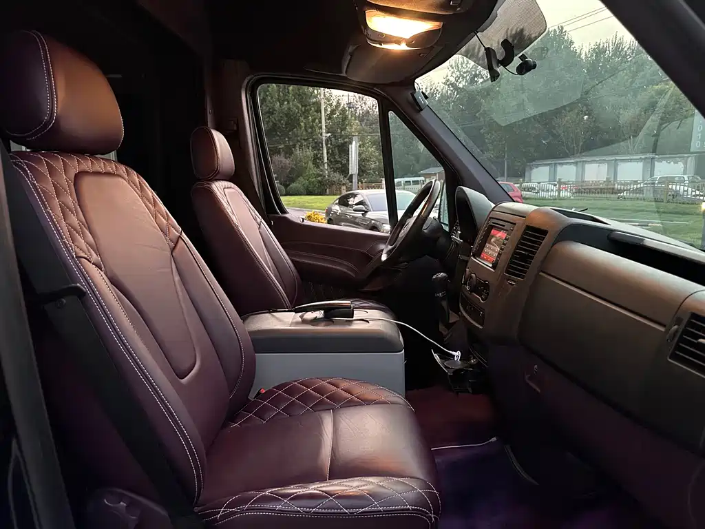 Mercedes-Benz Sprinter — миниатюра 7