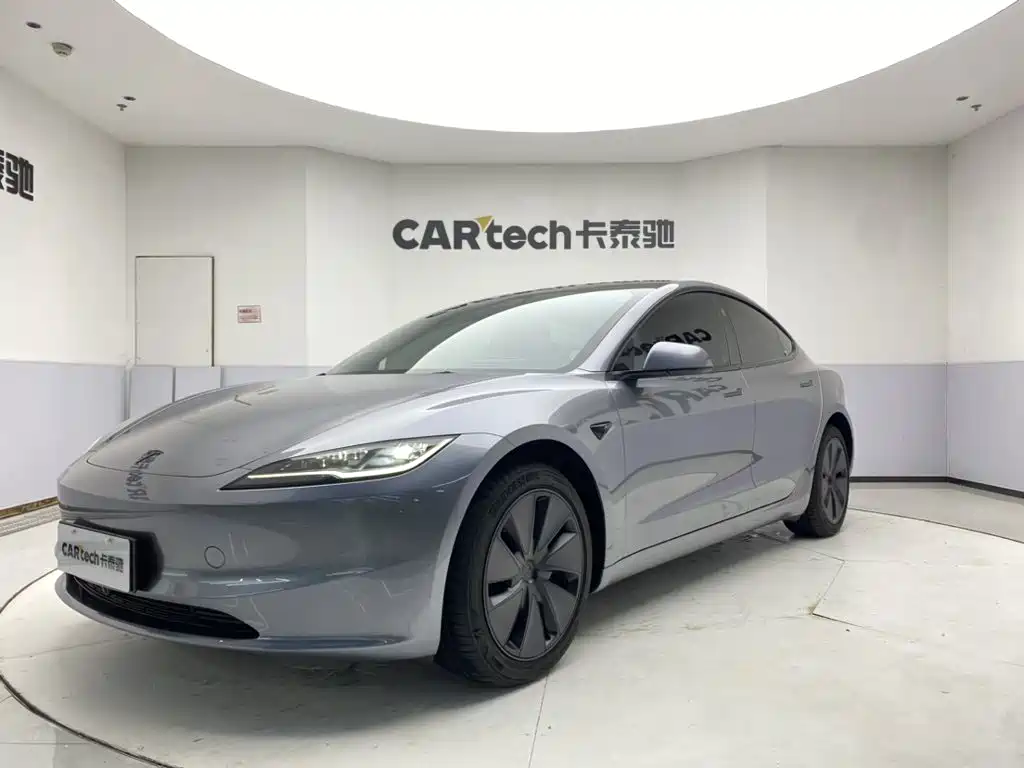 Tesla Model 3 — фотографии объявления, Фото 2