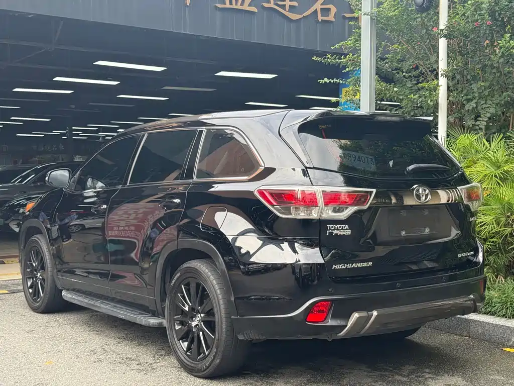 Toyota Highlander — миниатюра 5