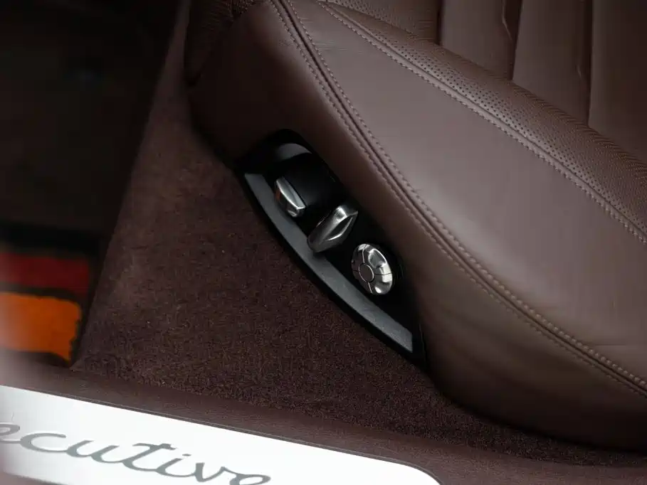 Porsche Panamera Hybrid — миниатюра 10