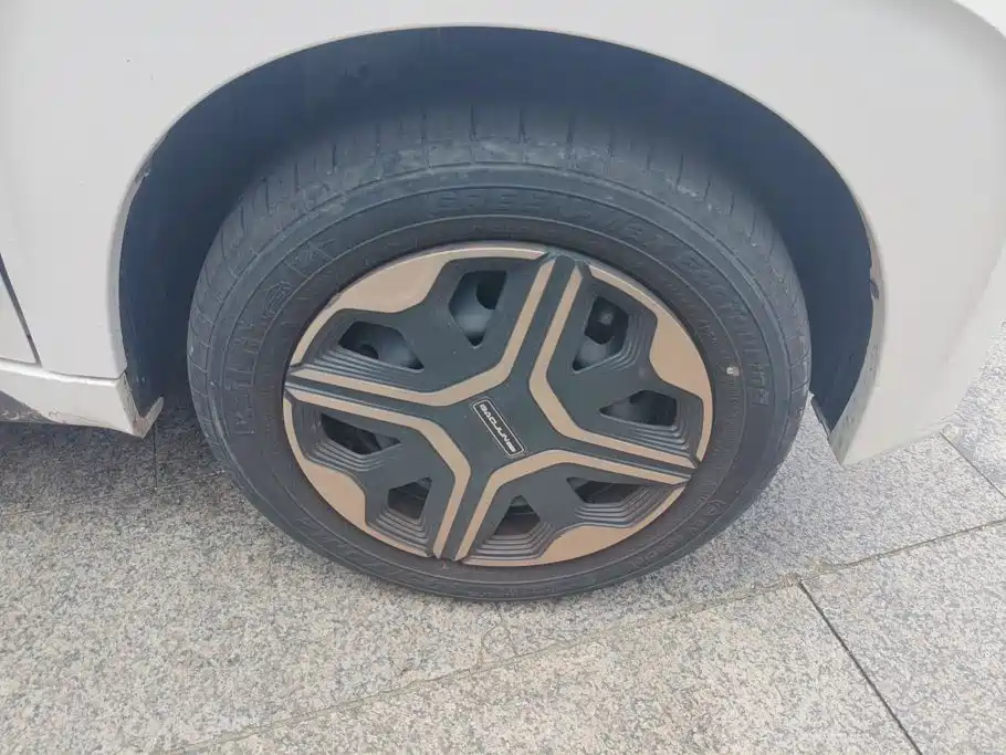 Baojun E200 — миниатюра 6