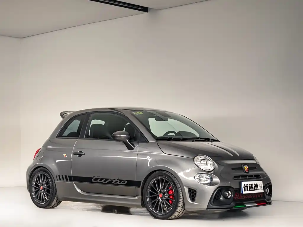 Abarth 595 2023 1.4T competizione