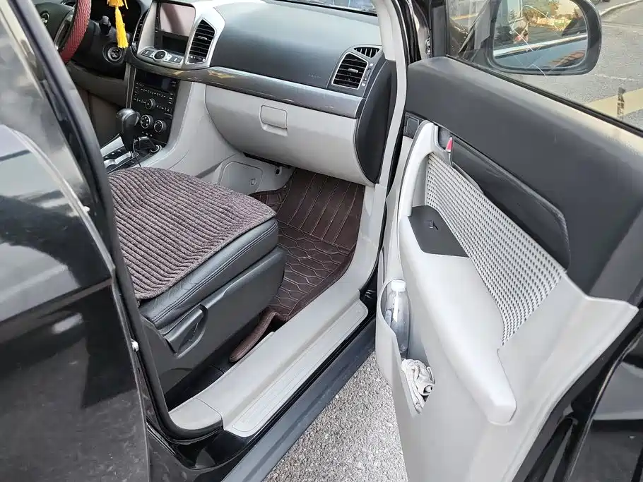 Chevrolet Captiva — миниатюра 8