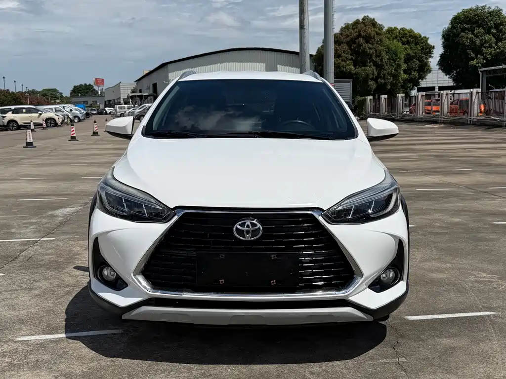 Toyota Yaris L Zhixuan X 1.5L CVT Luxury Edition, фото 2