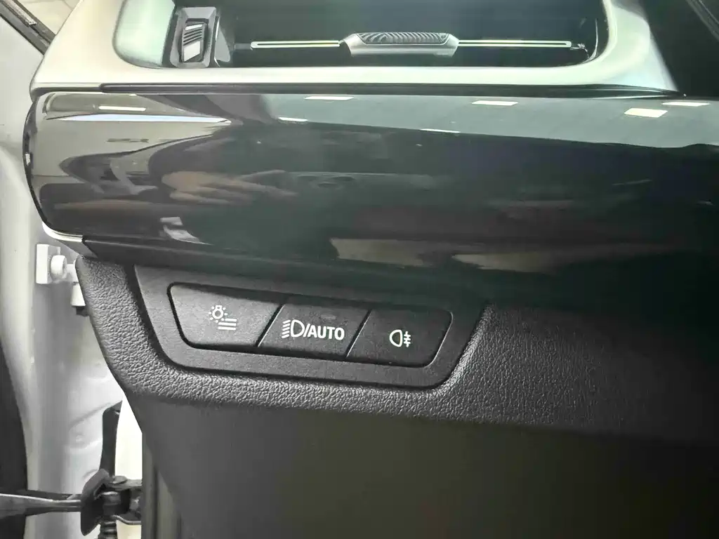 BMW X1 — миниатюра 11