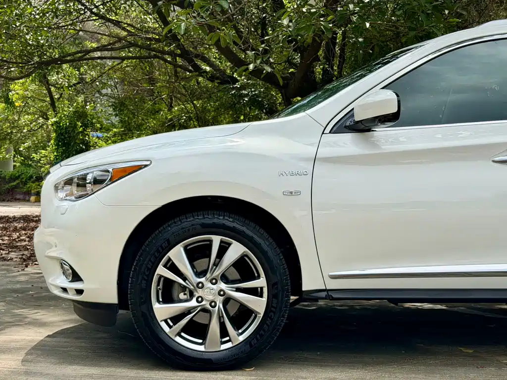 Infiniti QX60 2014 2.5 S/C Hybrid