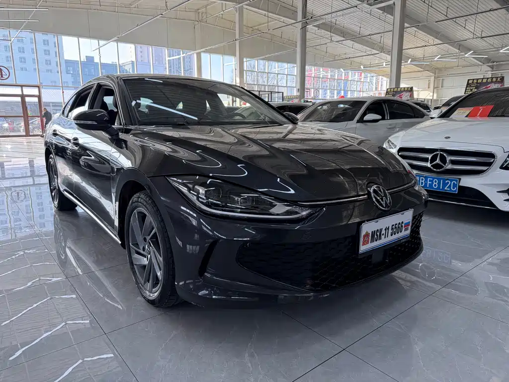 VOLKSWAGEN LINGDU