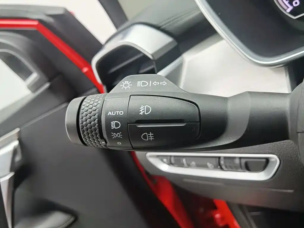 Geely Binyue — миниатюра 21