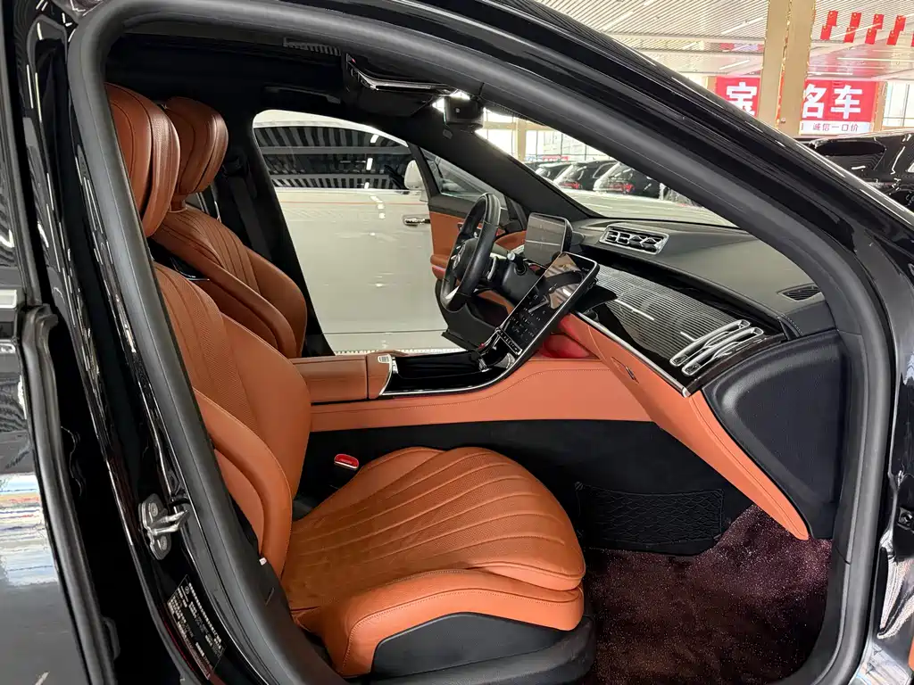 Mercedes-Benz S-Class — миниатюра 13