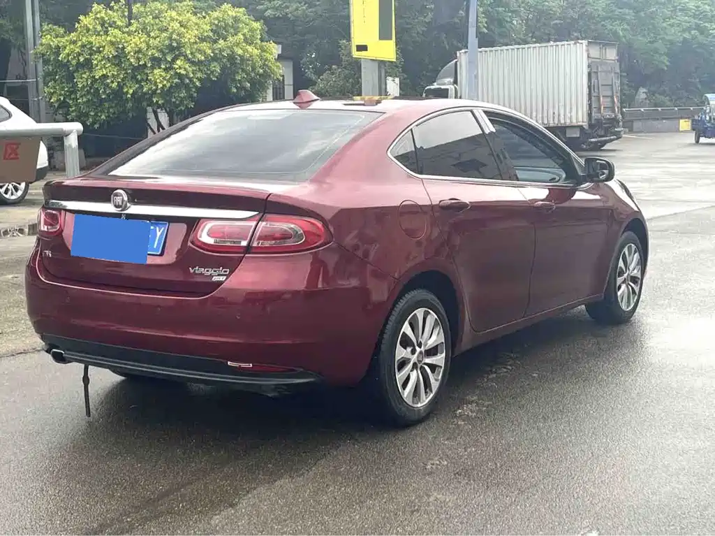 Fiat Viaggio 2012 1.4T AT