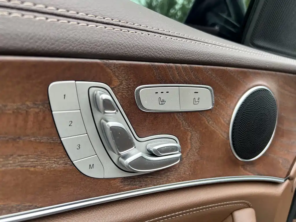 Mercedes-Benz E-Class New Energy — миниатюра 17