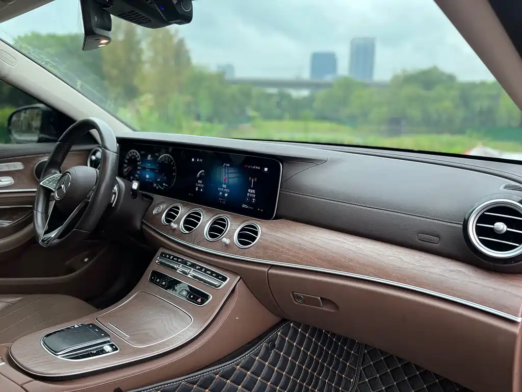 Mercedes-Benz E-Class New Energy — миниатюра 12