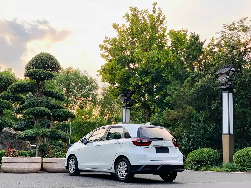 Honda Fit — миниатюра 19