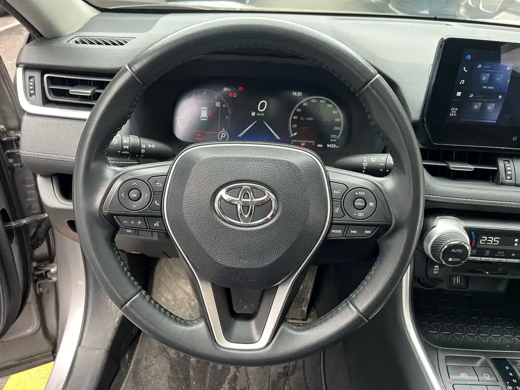 Toyota Wildlander — миниатюра 14