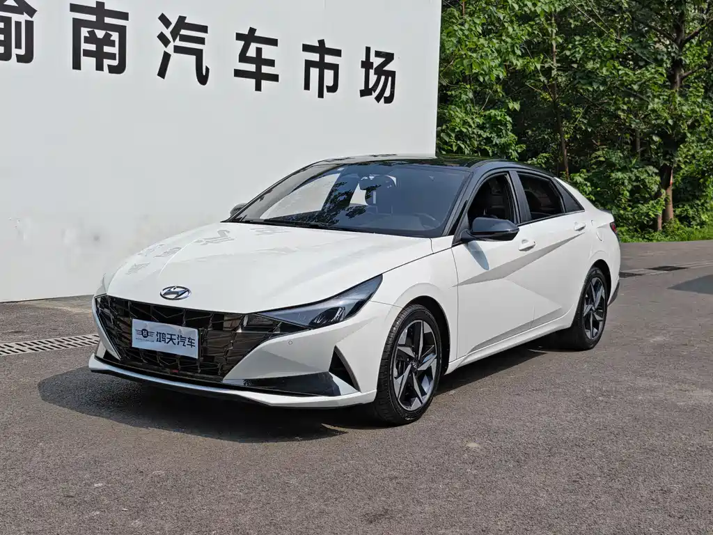 Hyundai Elantra 2023