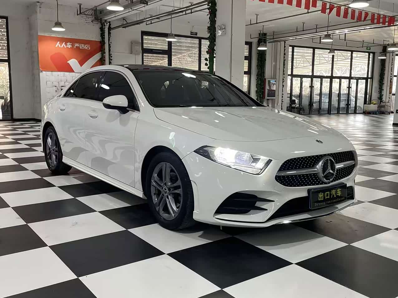 Mercedes-Benz A-Class 1.3 л 2022 г. Белый, пробег 50000 км