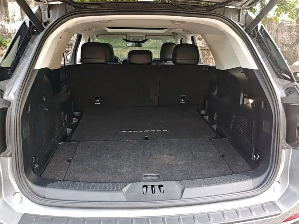 Ford Explorer — миниатюра 19