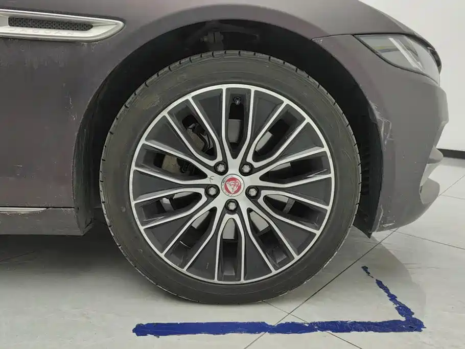 Jaguar XEL — миниатюра 5