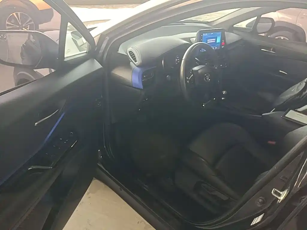 Toyota IZOA — миниатюра 16