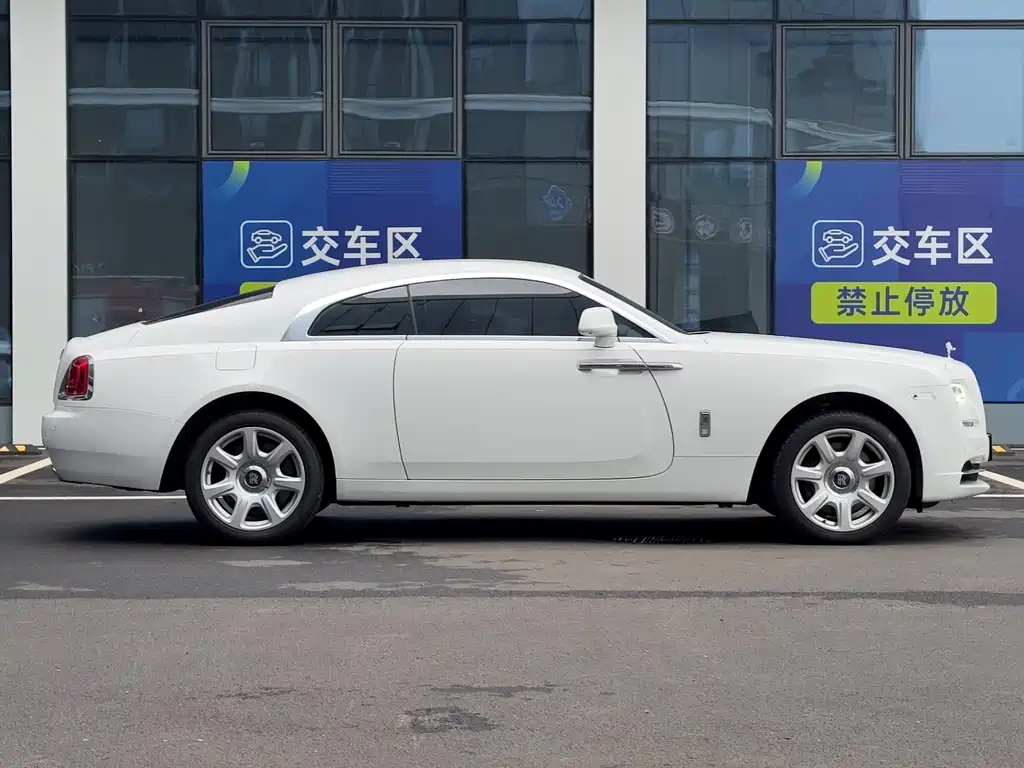 Rolls-Royce Wraith — миниатюра 3