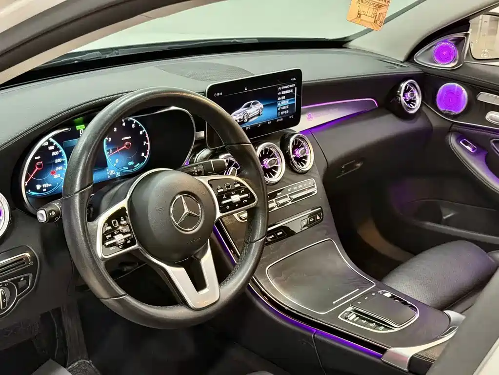 Mercedes-Benz C-Class — миниатюра 8