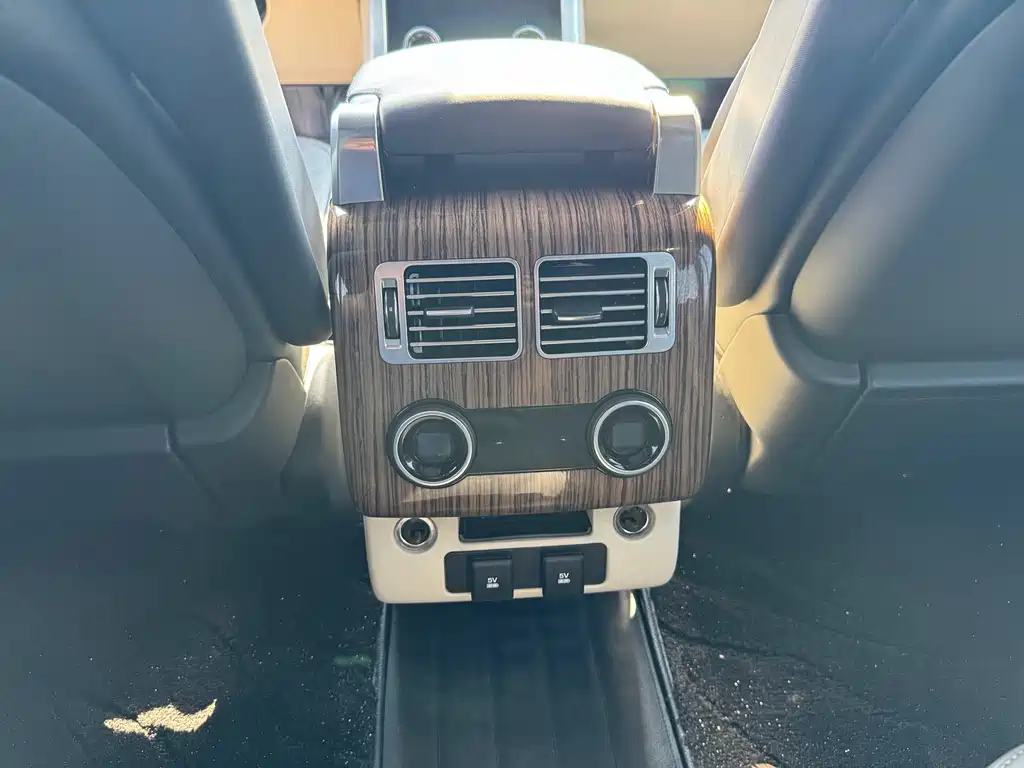 Land Rover Range Rover — миниатюра 13