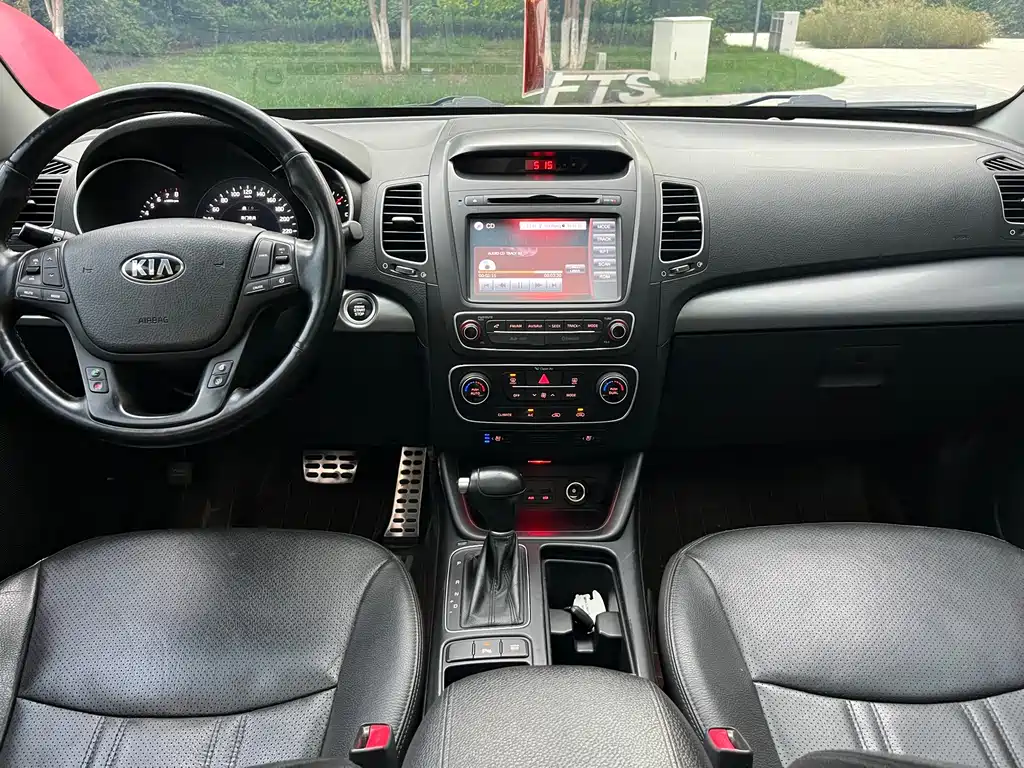 Kia Sorento — миниатюра 8