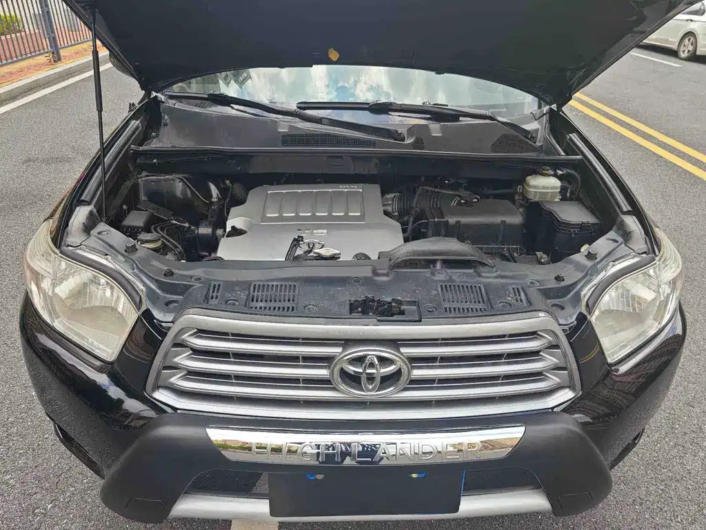 Toyota Highlander — миниатюра 18